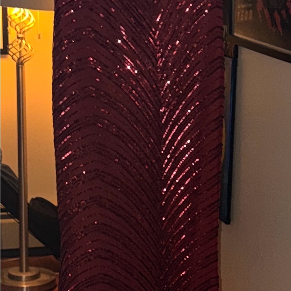 Glamorous mermaid Burgundy Sequin Prom or wedding formal dress - Picture 12 of 12